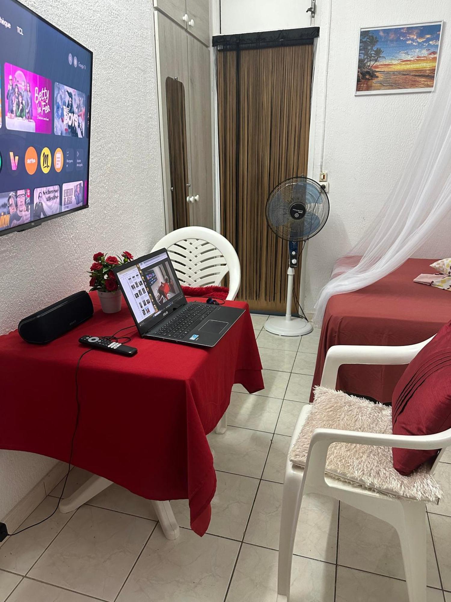 Appartamento Appt F2 Bellissima Baie-Mahault Esterno foto